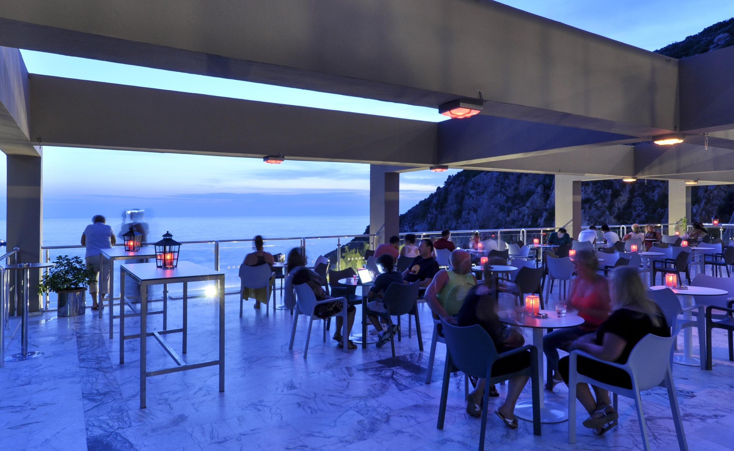 Alkoclar Adakule Hotel Кушадасы Экстерьер фото