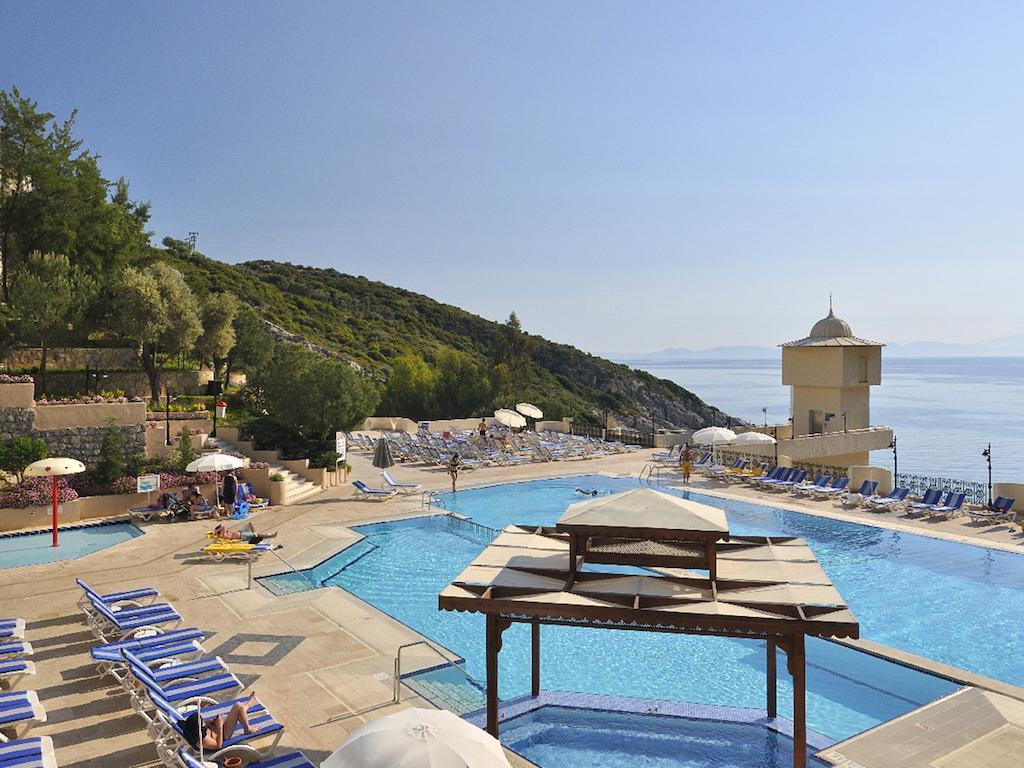 Alkoclar Adakule Hotel Кушадасы Экстерьер фото
