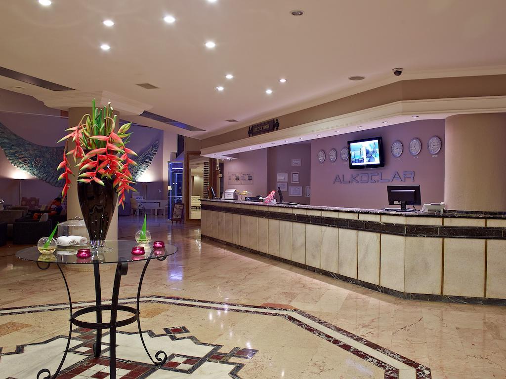 Alkoclar Adakule Hotel Кушадасы Экстерьер фото